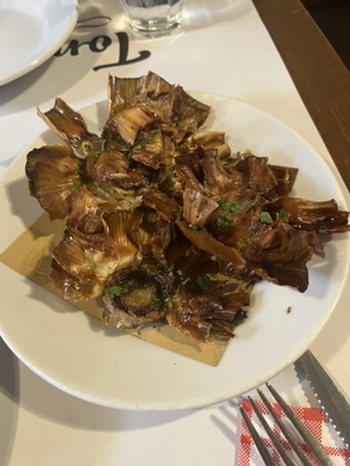 A Roman Classic: Deep-fried Artichoke (Carciofi alla Giudía) 拍摄于 %!s(<nil>). 技术参数: %!s(<nil>), <nil>, f/<nil>, <nil>s, ISO <nil>